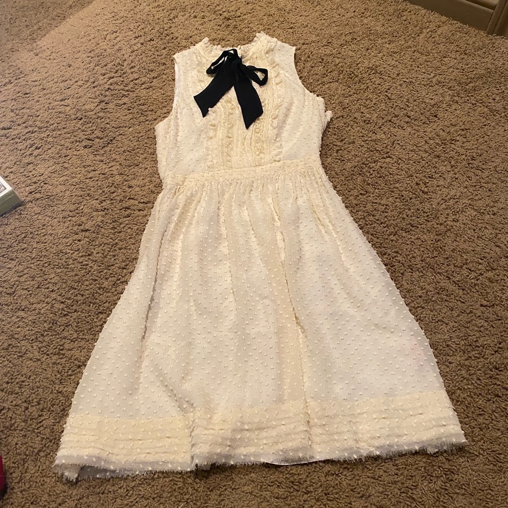 EUC J. Crew Silk Blend Dress Cream with Black Silk Bow Tie Size 0